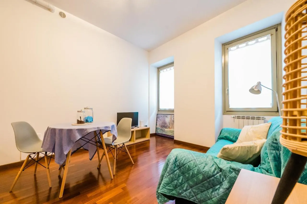 P&P Atmosfera Apartment Bergamo 0*,  Italia